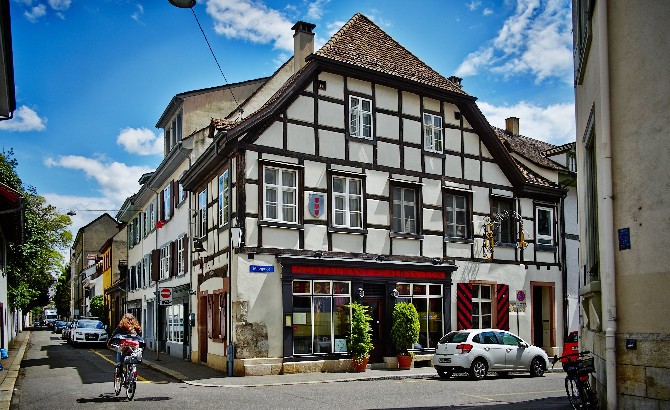 10 things to see in basel st alban eck restaurant unique