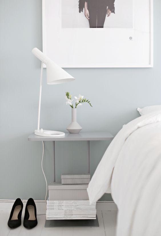 10 Contemporary table lamps for a bedroom