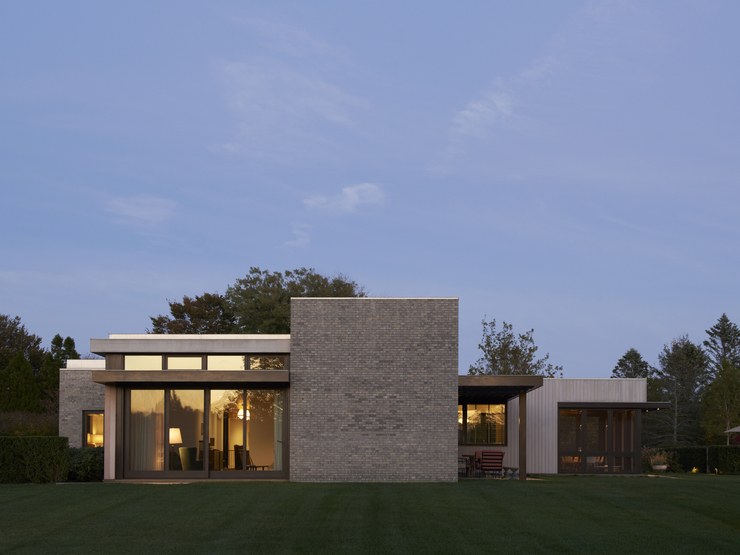 Mid-century modern homes by Architecture firm Deborah Berke