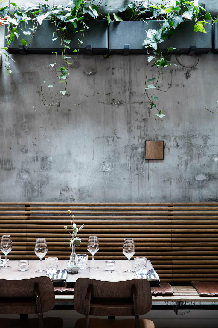Genbyg creates indoor garden made of recycled materials (1)