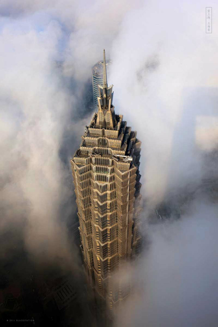 Unique things in the world Architecture above the clouds (1)