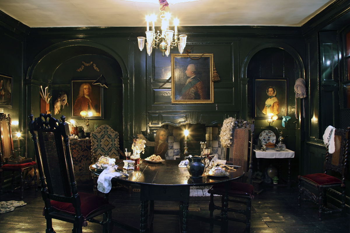 LONDON GUIDE FOR THE UNINITIATED LONDON GUIDE