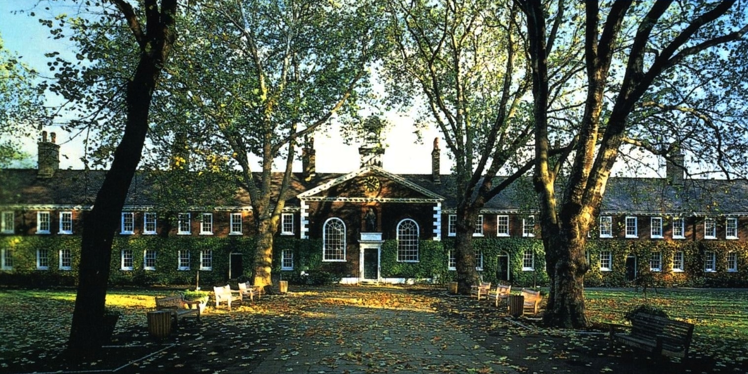 LONDON GUIDE FOR THE UNINITIATED LONDON GUIDE