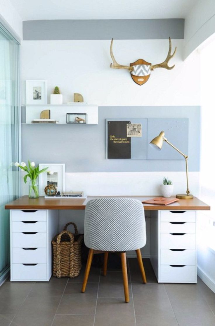 10 Golden table lamps for your office designs