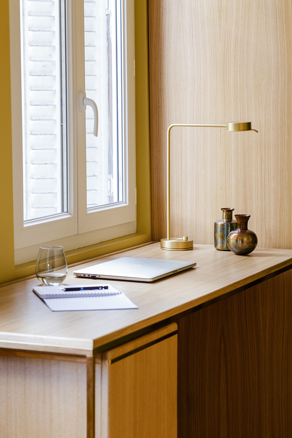 “THE SHIFT”, A MODERN HOME IN PARIS