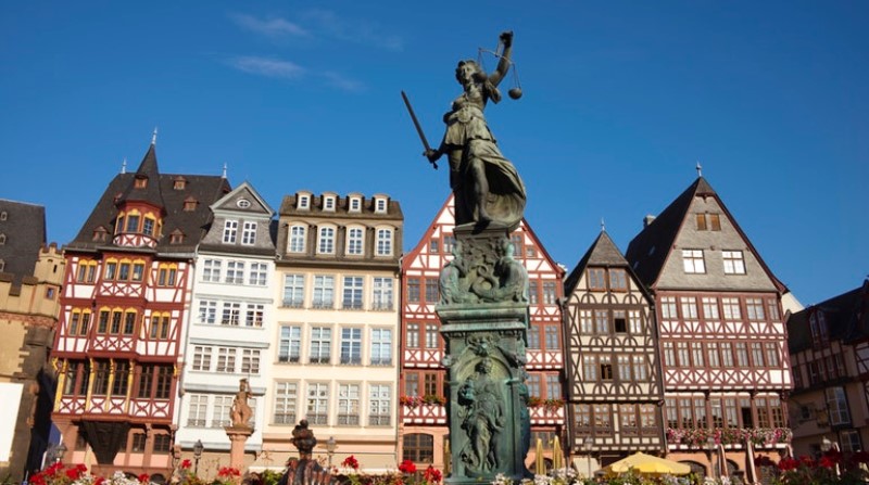 Frankfurt Travel Guide 8 places to visit in one day ! 2