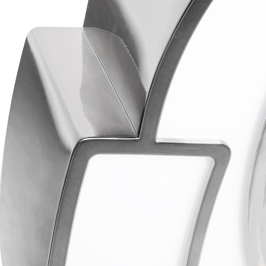 The subtle art of the marquee letter O is amazing. A delicate piece in the Graphic Collection, the letter O is handmade with utmost care in acrylic and Aluminium and is fitting for exterior and interior lighting projects. Appropriate for floor or to hang in the wall, the black anodized frame is extremely resistant to wear and tear and its available in a mini version and customizable on demand.