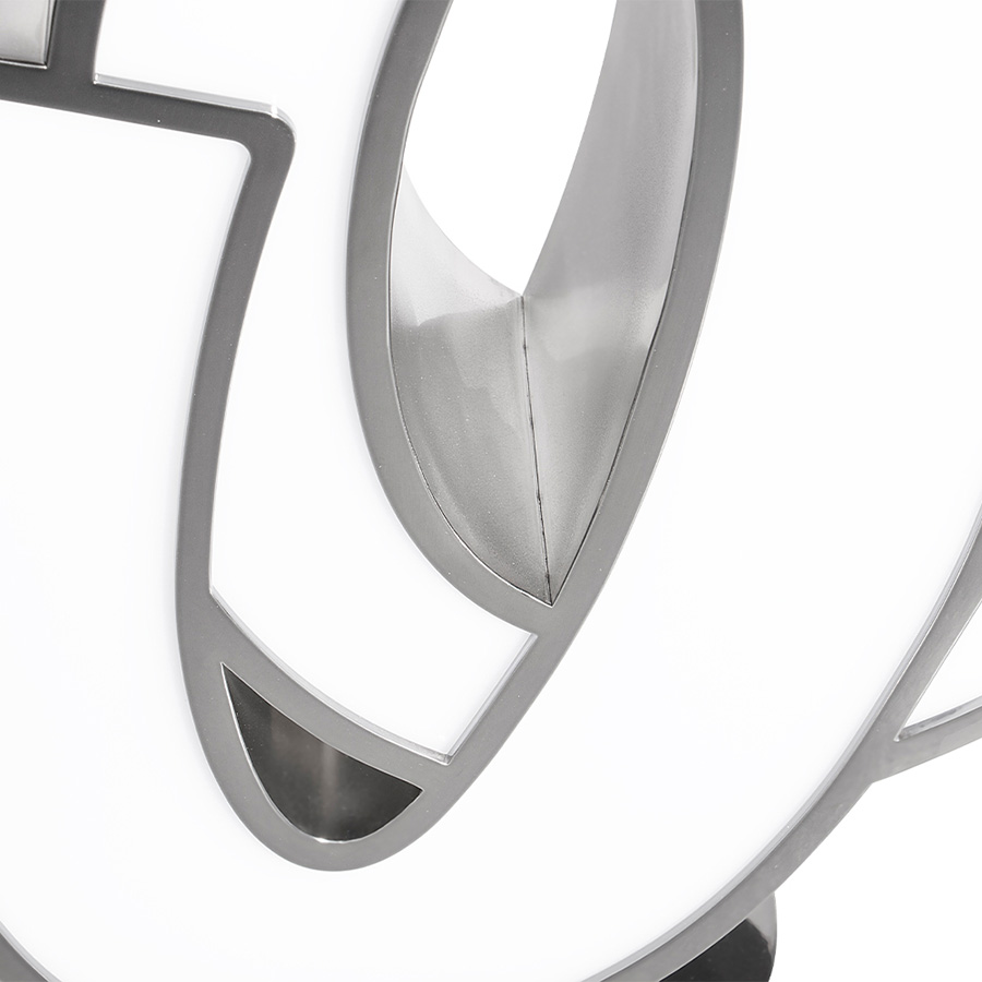 The subtle art of the marquee letter O is amazing. A delicate piece in the Graphic Collection, the letter O is handmade with utmost care in acrylic and Aluminium and is fitting for exterior and interior lighting projects. Appropriate for floor or to hang in the wall, the black anodized frame is extremely resistant to wear and tear and its available in a mini version and customizable on demand.