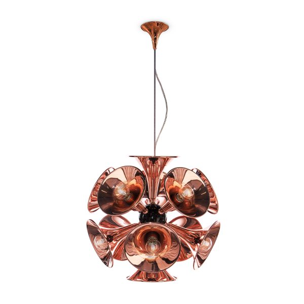 Inspired by the american trumpet player Chris Botti as a tribute to jazz music, Botti pendant lamp is a slightly smaller version of the modern chandelier with 15 trumpet-shaped shapes that stretch out from the center, creating a perfect sphere. It is handmade in brass, covered in a gold-plated finish.