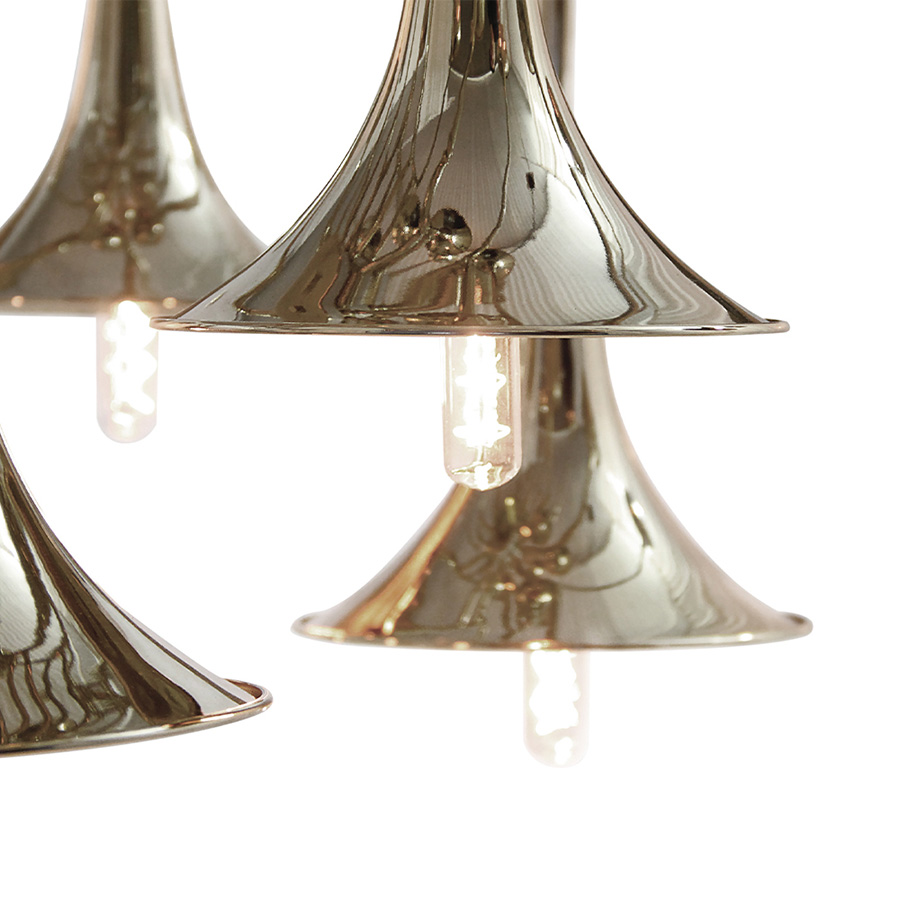 Botti modern chandelier instantly takes us into a music concert starring Chris Botti. The mid-century lighting design was inspired by the American trumpet player as a tribute to jazz music. With a structure handmade in brass, this modern ceiling light showcases the high-quality craftsmanship for which DelightFULL is best known for.