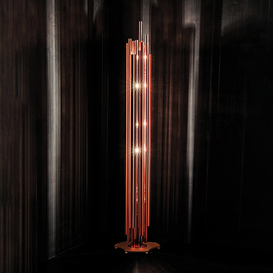 Dave Brubeck was the inspiration for one of DelightFULL’s more luxurious floor lamps. The art deco floor lamp represents in every single detail the way the jazz pianist musician blended very demanding rhythmic structures with improvisation in expressive and accessible ways. Therefore, in this lighting design, you can find asymmetrical gold plated tubes in order to attribute a contemporary lighting effect.