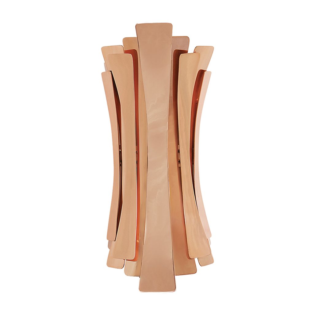Etta is one of DelightFULL’s most feminine and luxurious wall lights. Inspired by the memorable jazz singer Etta Jones, this mid-century wall sconce can elevate any ordinary home decor to an oasis of sophistication and luxury. It is a handmade indoor wall light, with 12 brass leaves that are all shaped and assembled by hand, which convey a romantic vibe to any space.