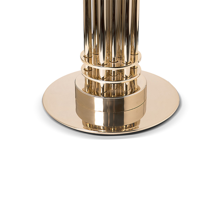 Janis is a mid-century modern table lamp inspired by one of the greatest female rock stars of the 20th century. Is a contemporary reinterpretation of the best mid-century lighting design classics. 100% handmade in brass by some of the finest artisans in Portugal, Janis has a gold-plated finish that comes to enhance its luxurious features. An unforgettable brass lighting design that sits well in a classic living room, or a modern entryway.