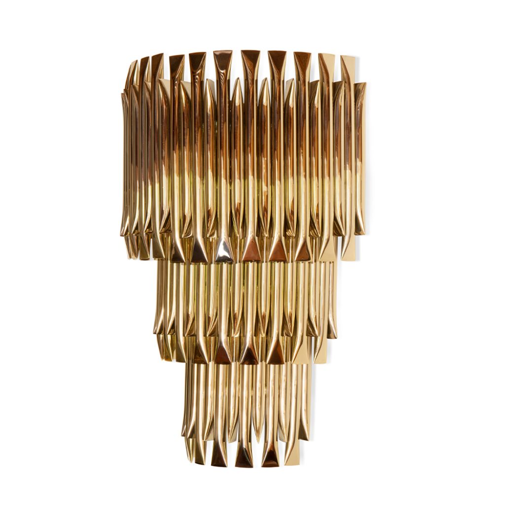 Matheny wall has a complex and attractive geometry design of combined tubes. In this variation, three of the original designs are combined on top of each other in a cascade of metal pipes to create a new impressive piece.This unique lamp combines a mid-century modern design with a classic style to make a statement. A modern wall light 100% handmade in brass with a brushed nickel finish. With 4 lamps, we recommend you to use G9 bulbs.