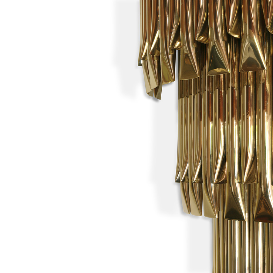 Matheny wall has a complex and attractive geometry design of combined tubes. In this variation, three of the original designs are combined on top of each other in a cascade of metal pipes to create a new impressive piece.This unique lamp combines a mid-century modern design with a classic style to make a statement. A modern wall light 100% handmade in brass with a brushed nickel finish. With 4 lamps, we recommend you to use G9 bulbs.