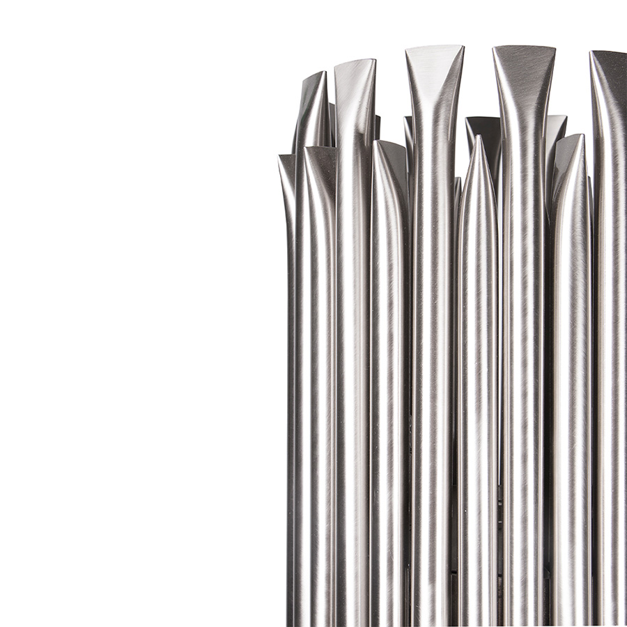 Matheny stilnovo floor lamp came to reinvent classic designs with a high aesthetic feeling. Gathering influences from American jazz guitarist Pat Metheny, DelightFULL’s designers created a lamp that incorporates elements of progressive, mid-century and contemporary design. Going as tall as 65 inches, this tall floor lamp is composed of geometric golden tubes that reflects the sophistication of the mid-50s.