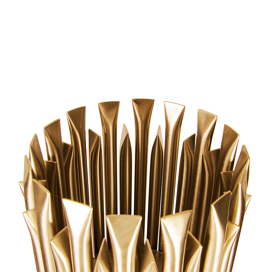 Matheny stilnovo floor lamp came to reinvent classic designs with a high aesthetic feeling. Gathering influences from American jazz guitarist Pat Metheny, DelightFULL’s designers created a lamp that incorporates elements of progressive, mid-century and contemporary design. Going as tall as 65 inches, this tall floor lamp is composed of geometric golden tubes that reflects the sophistication of the mid-50s.