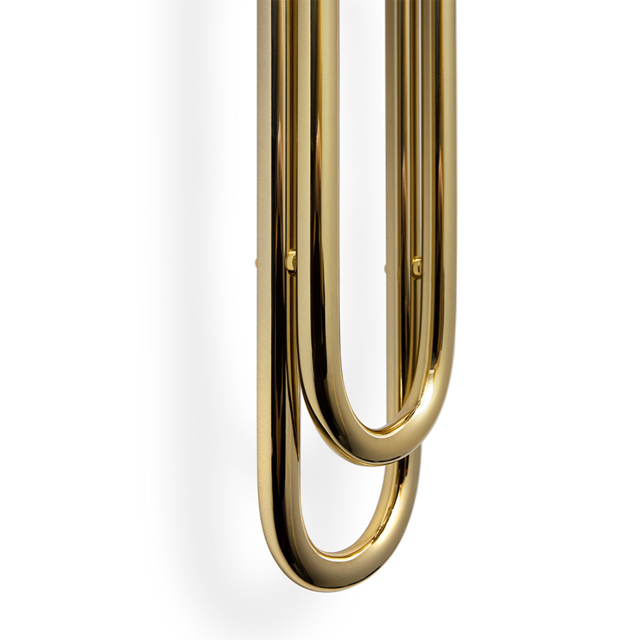 Neil wall is just the perfect piece of retro lighting design you've been waiting for. A superb piece of remembrance of the retro style designs, Neil has a modern twist to it. Its elegance and the fluidity of its shape blend perfectly into a modern home design or in a hospitality design project.