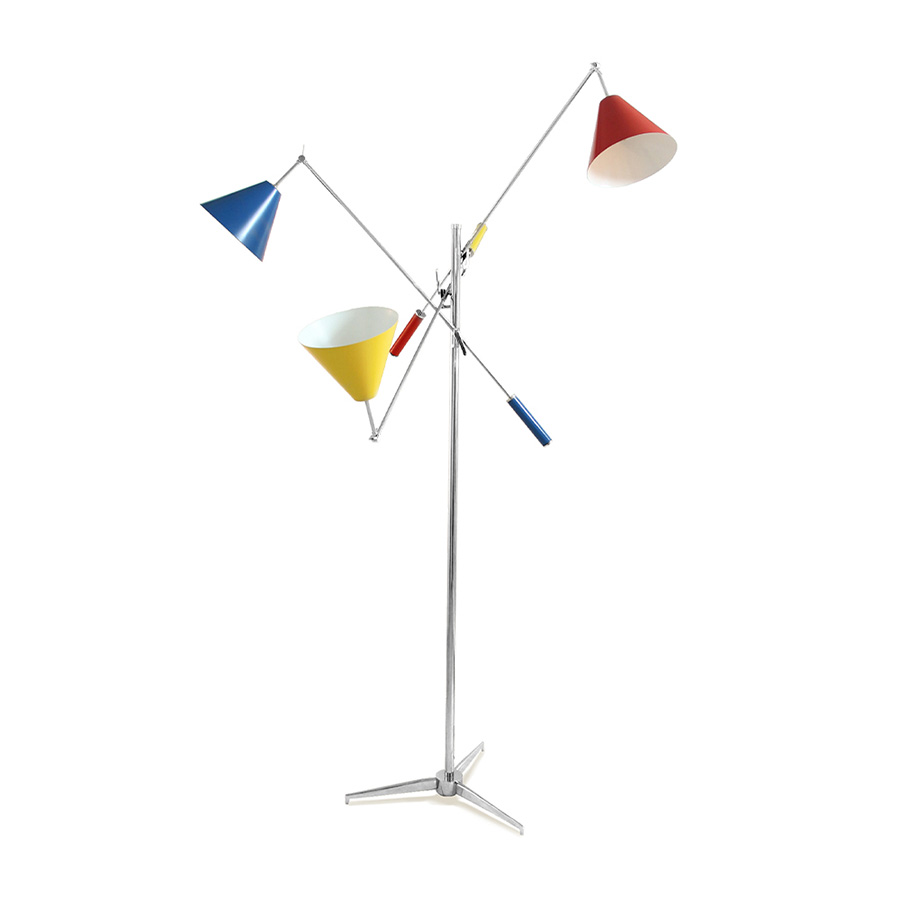 If you ever find yourself listening to “New York, New York” by Frank Sinatra while drinking a cocktail in a mid-century bar, this lighting design will be there. A sculptural and versatile creation, the iconic modern floor lamp features three articulating arms handmade in brass that are flexible in a variety of different locations in order to allow you to situate the lights exactly as you need it.