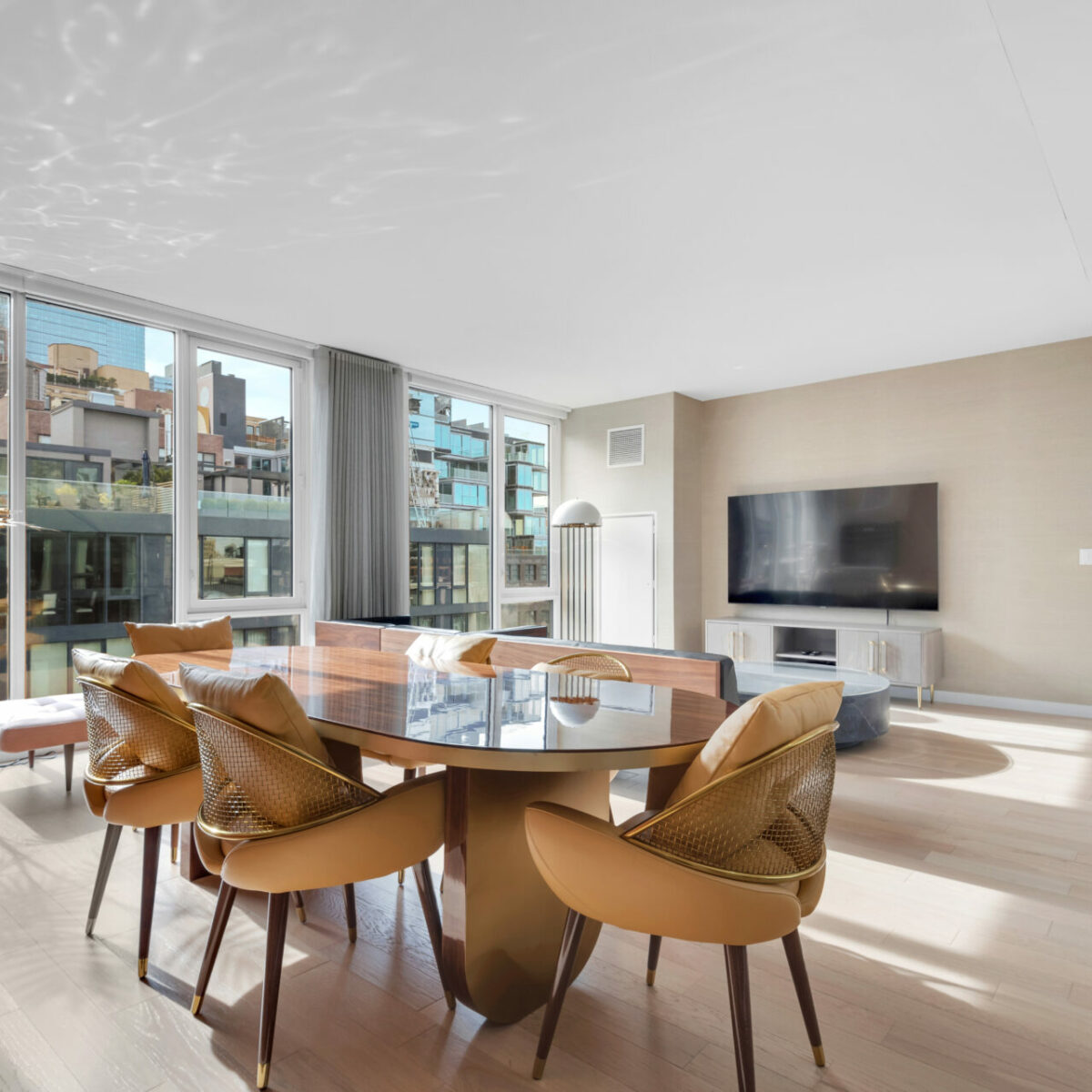 MINIMALIST APARTMENT PROJECT IN NEW YORK