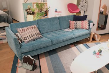 2015 modern living room furniture trend 5 velvet sofa