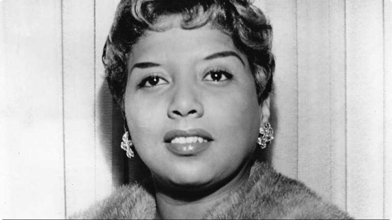 Celebrate Etta Jones' Birthday With a Special Lighting Design Family!