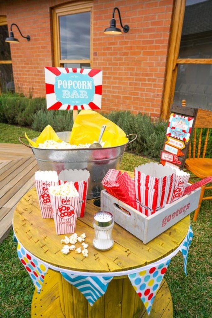 What is Hot on Pinterest: Carnival Party Décor!