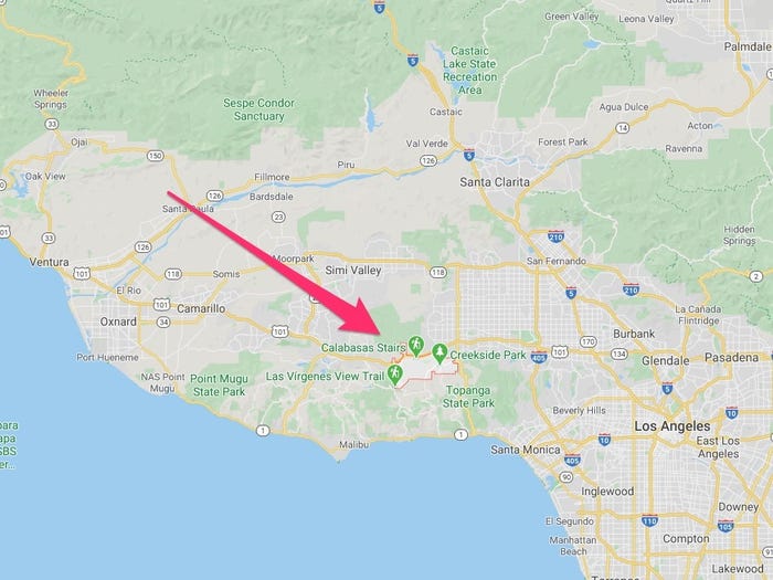 Open House Day 🏠 Khloé Kardashian Is Selling Her Calabasas Mansio For $19 Million - Let's Give You a Virtual Tour!