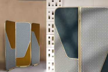 The Glamorous Folding Screen that will Stand Out In Your Bedroom