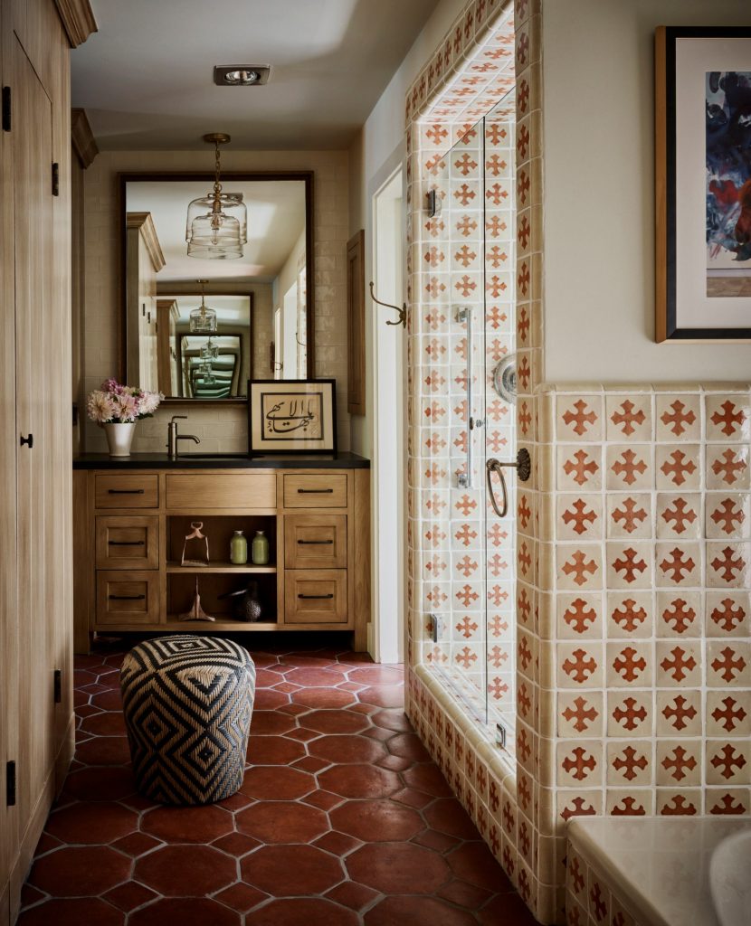 Get Inside: Rainn Wilson will Open the door of his Mediterranean-Style Farm House!