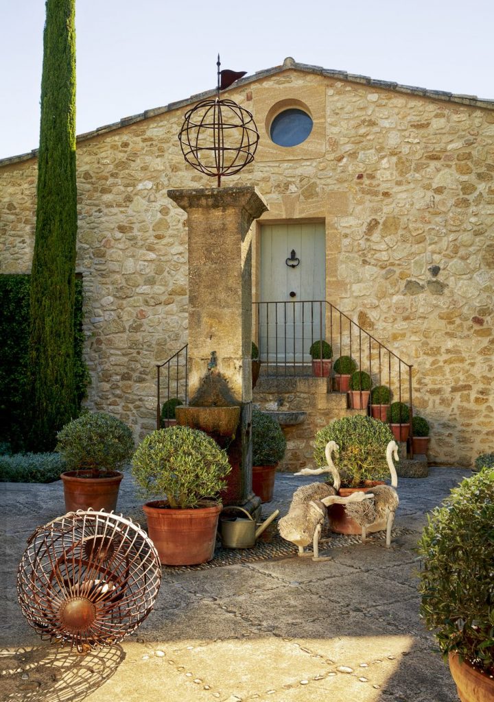 Explore the Serenity of François Catroux's Rustic Provence Home in a Tribute to the Worldwide Renowned Designer
