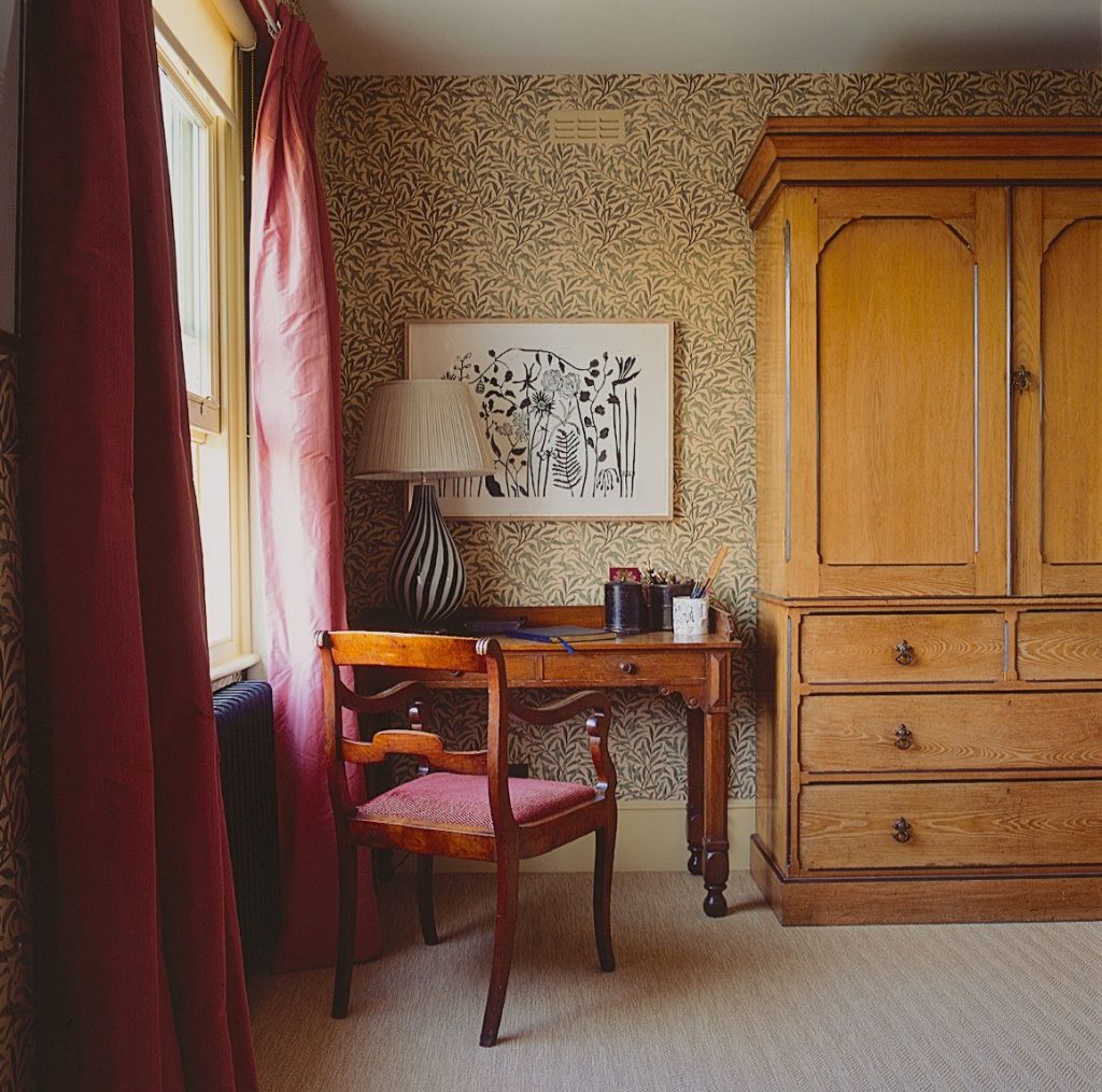 Adam Bray: An Amazing Interior Decorator Based in London