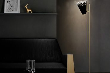 CREATE A RELAXING LIVING ROOM AMBIANCE