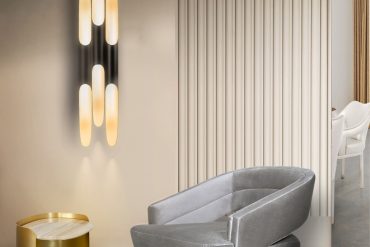 BRING ELEGANCE TO YOUR LIVING ROOM CORNER