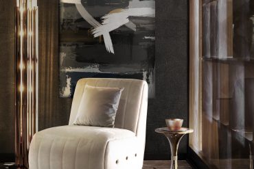 LUXURY LIVING ROOM WITH MID-CENTURY PIECES